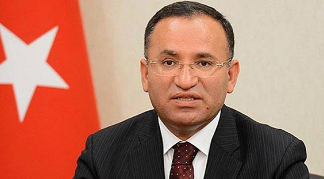 Bozdağ: Radyodan Kuran yayını devam edecek Bozdağ: Radyodan Kuran yayını devam edecek