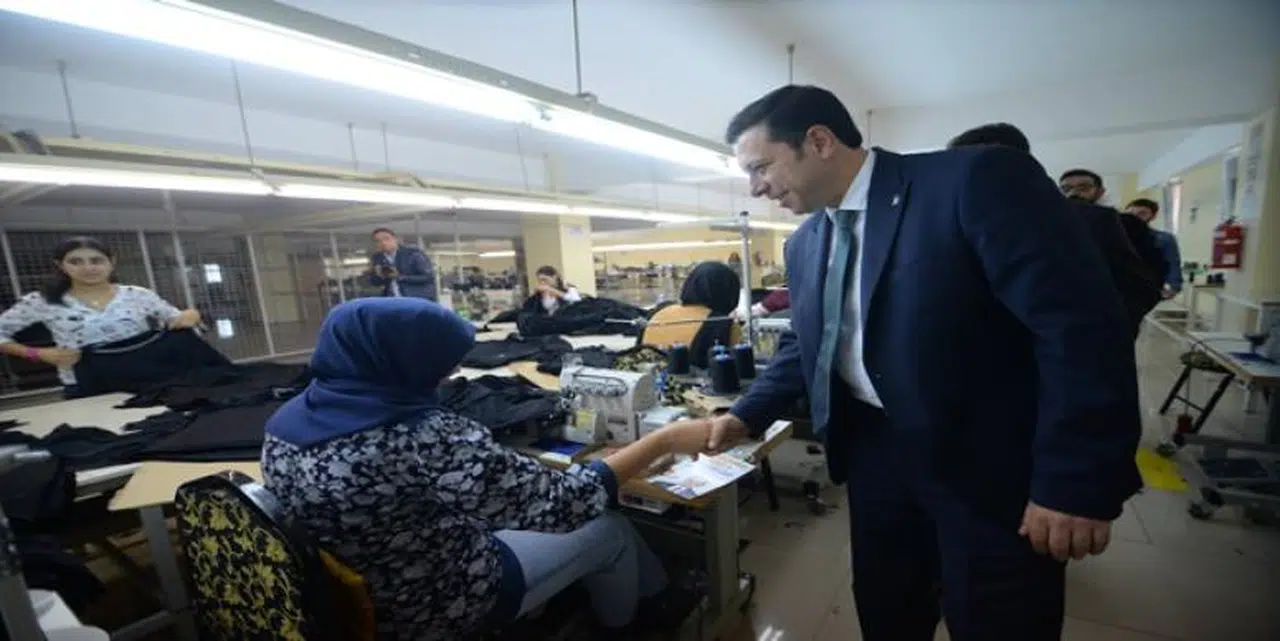 ÇALIŞANIN VE ÜRETENİN YANINDAYIZ