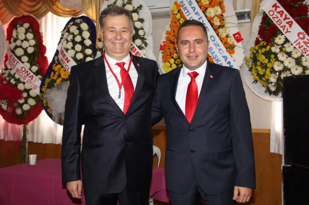 URLA'DA BAHRİ YALAZ YENİDEN BAŞKAN