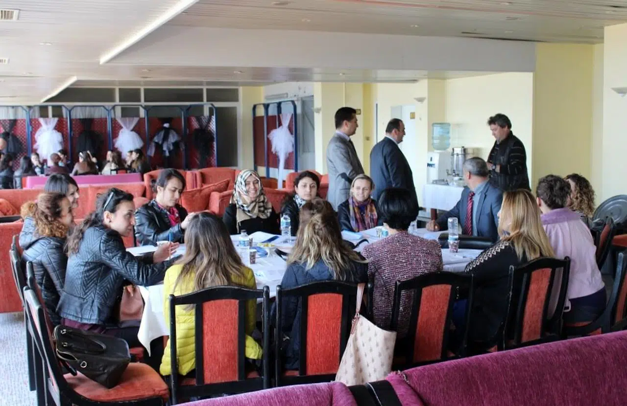 FOÇADA ÖĞRETMENLER TEOG’DA BAŞARIYI ÇALIŞTAYLA SORGULADILAR