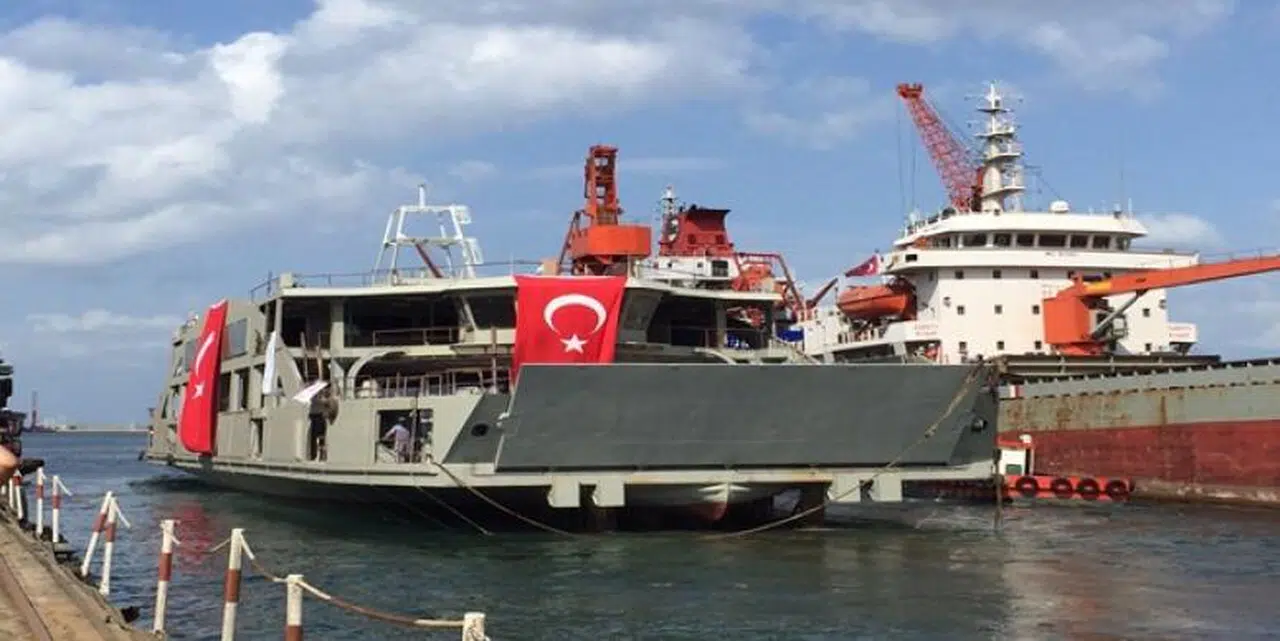 BU ÜÇLÜ İZMİR’E ÇOK YAKIŞACAK