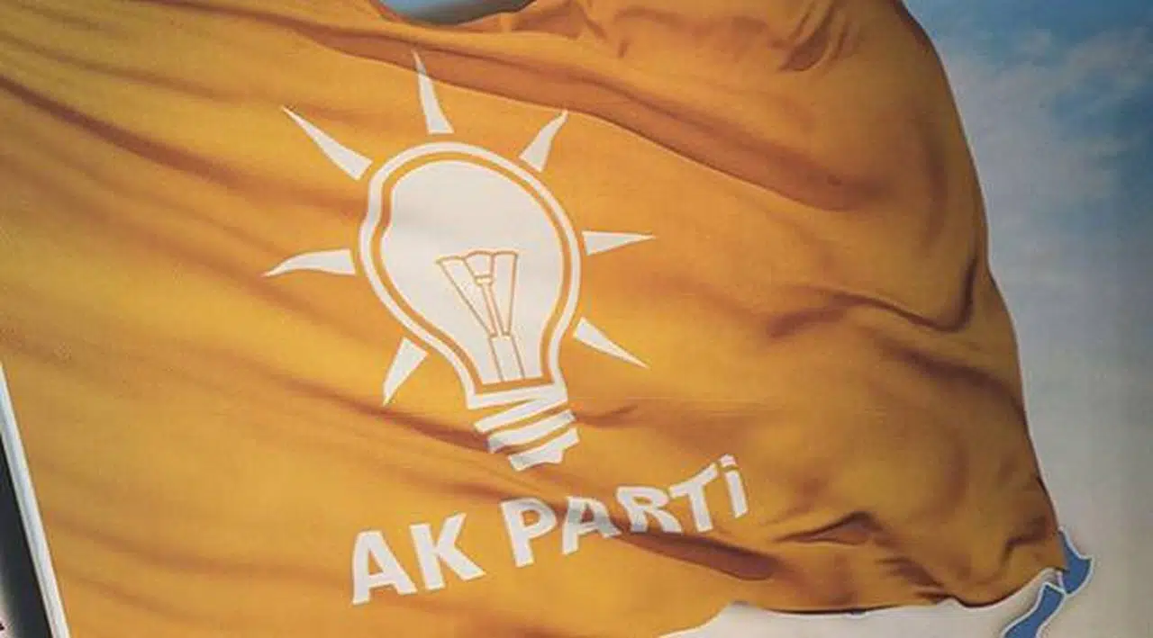 AK Parti İzmir'de İstifa Furyası