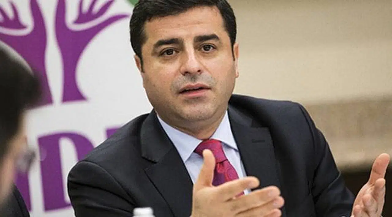 Demirtaş: Savcılar “Çorbada Benim de Tuzum Olsun” Düşüncesinde!