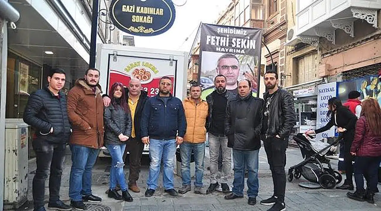 Gazi Kadınlar Sokağı Esnafından Anlamlı Mesaj