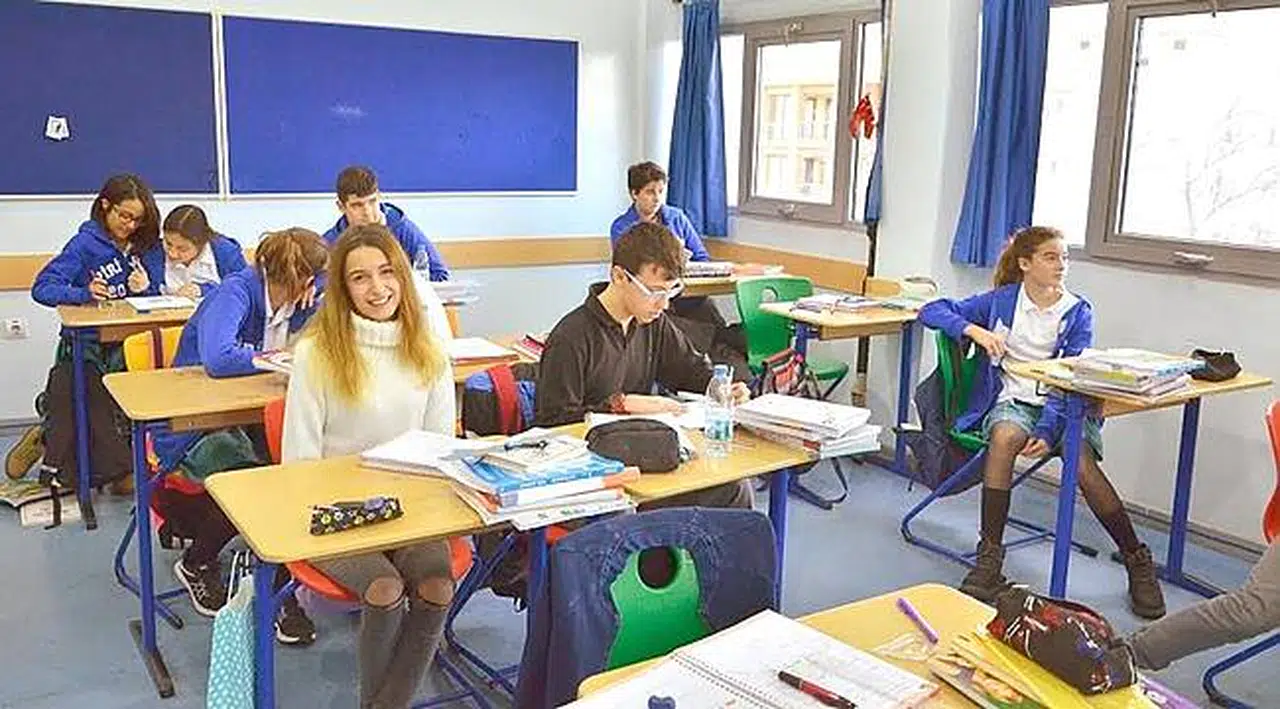 Hayalinin Peşine Paris’e