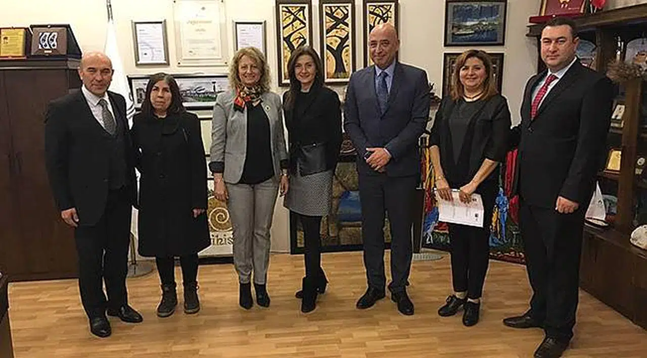 İZİKAD’ın “Kadınca Birikimler” Projesi Hayata Geçiyor
