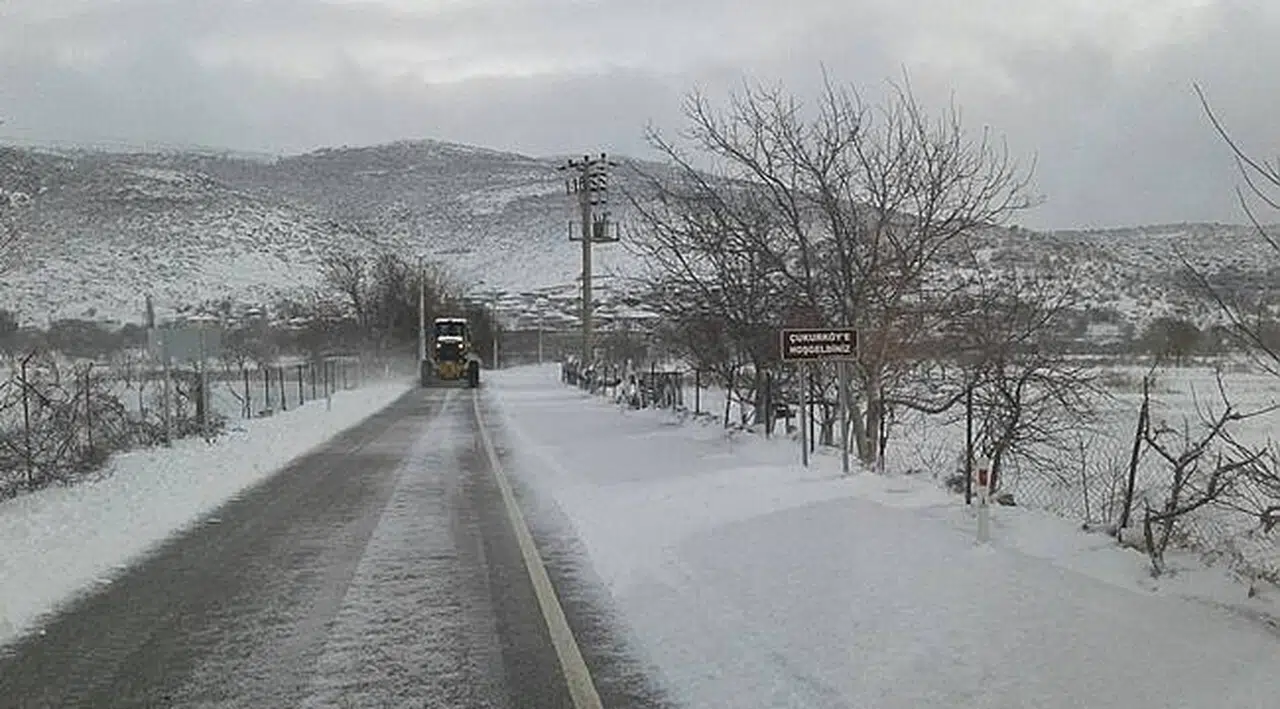İzmir’de Karla Mücadele