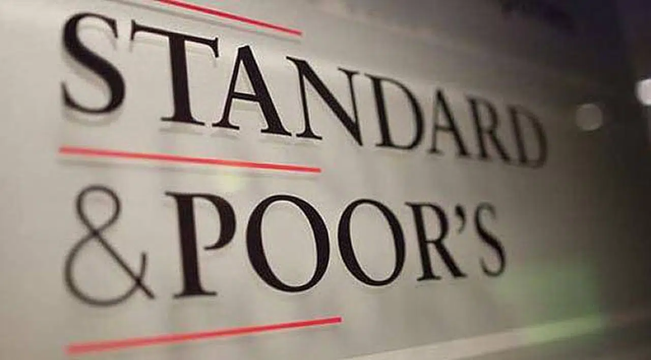 S&P Türkiye'nin Not Görünümünü  'Negatif'e Düşürdü