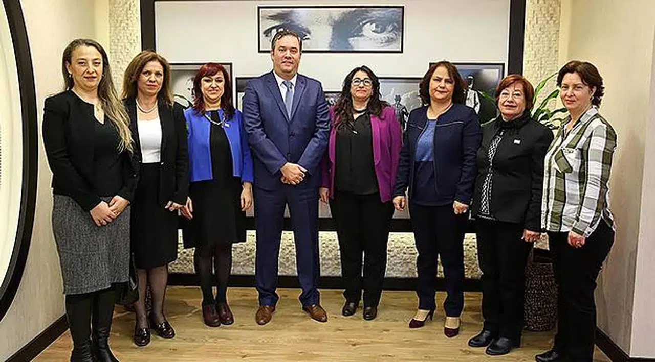 Bucalı Kadınlara Yurttaşlık Eğitimi Başlıyor