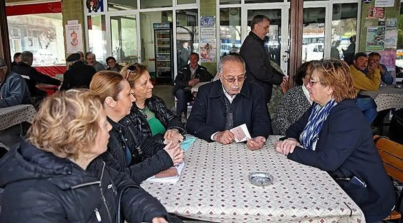 CHP'li Kadınlar Köy Köy Geziyor