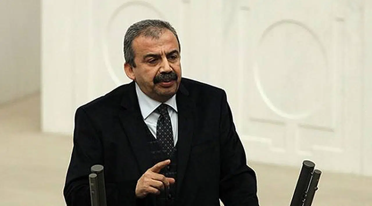 HDP'li Önder'den 'KHK' Tepkisi: Kendinizi Allah'ın Gölgesi mi Sayıyorsunuz!