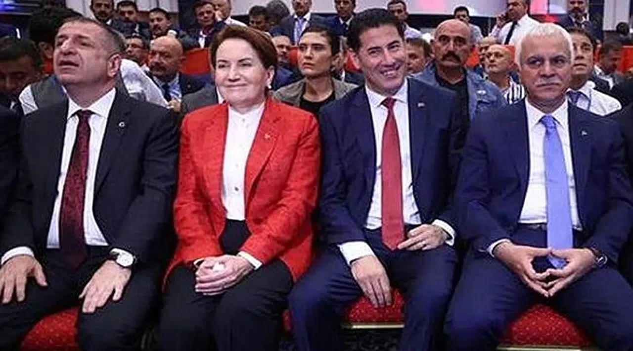 MHP'li Muhalifler Farklı Sloganlarla 'Hayır' Yürüyüşüne Çıkıyor