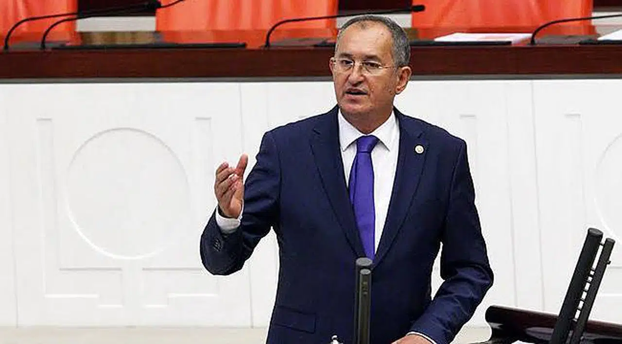 CHP'li Sertel: PTT Kendi Çalışanına Acentelik Verdi, Çalışan Kurumu Dolandırdı!