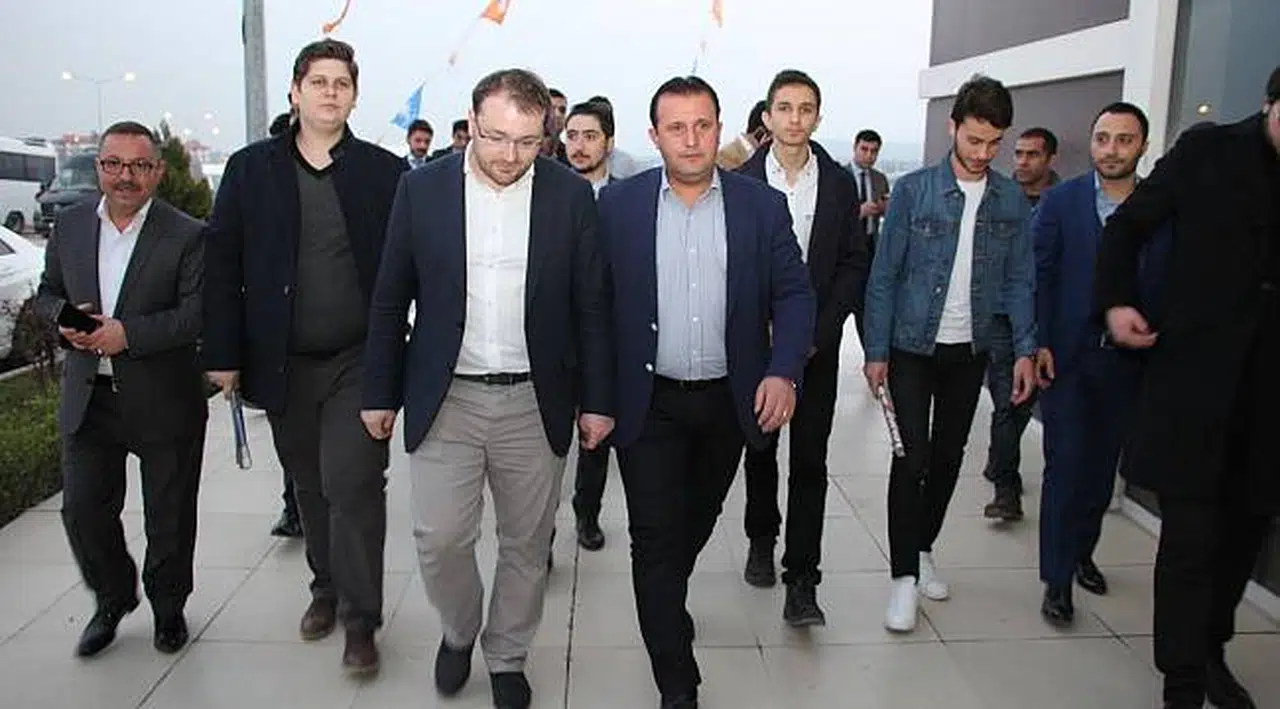 AK Parti Gençlik Kolu Başkanı’ndan İzmir Mesaisi