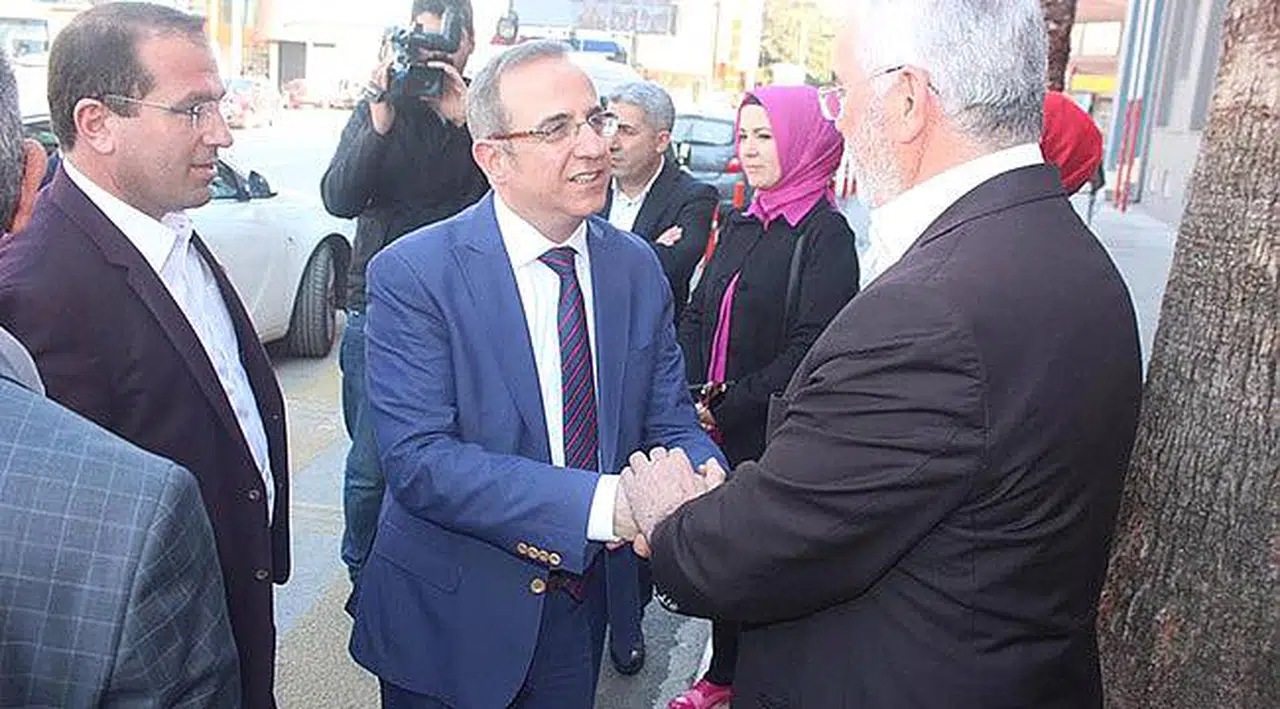 AK Parti'li Sürekli: Cumhurbaşkanını Yargılanabilir Kılıyoruz