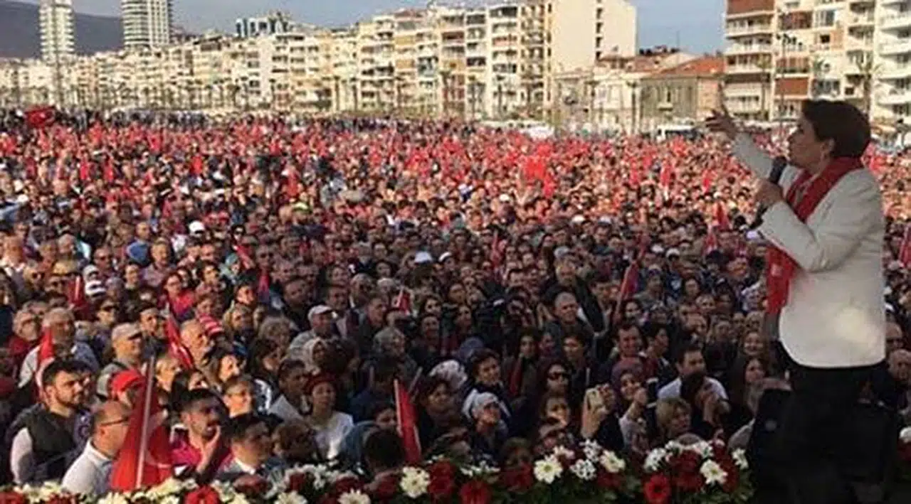 Akşener İzmir'de: "Her Türlü İddiaya Varım"