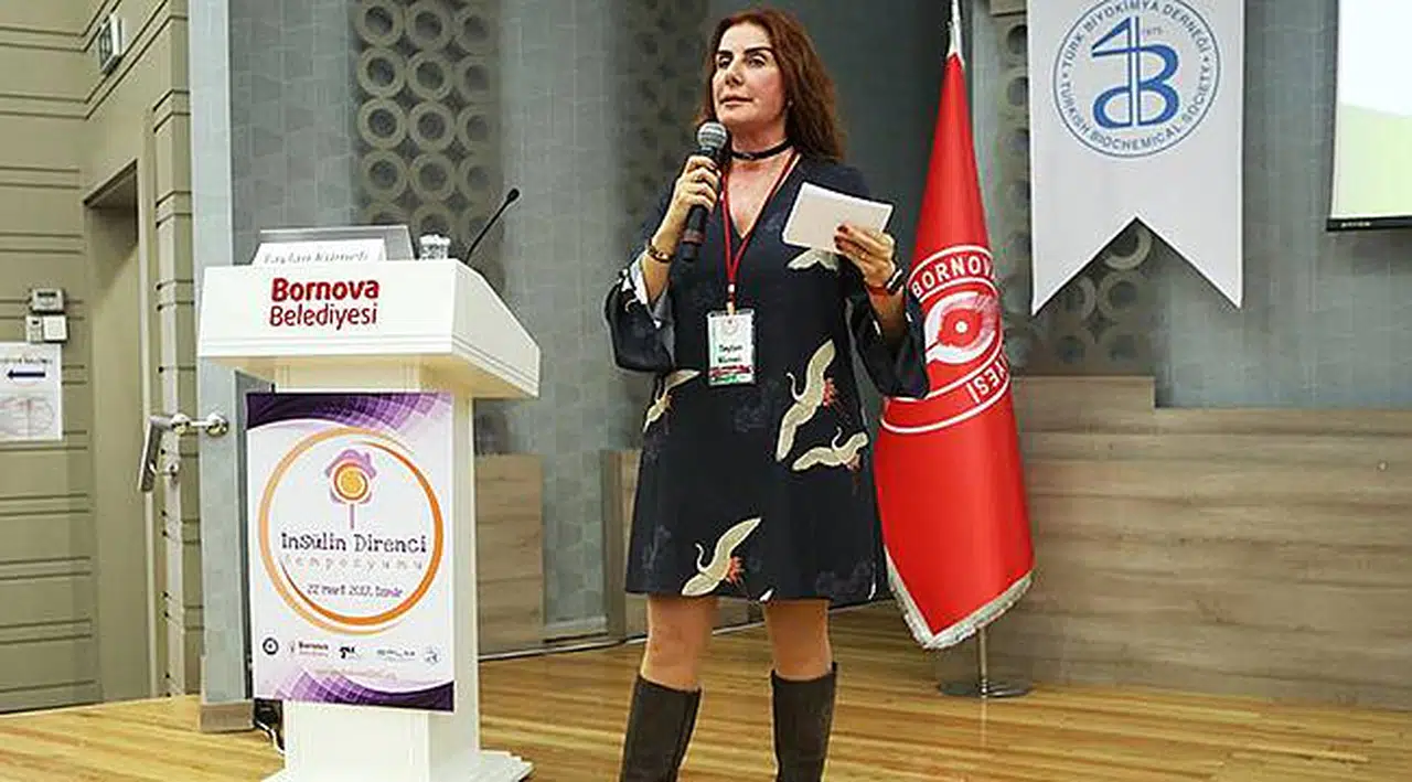 Ünlü Diyetisyen Taylan Kümeli Bornovalılarla Buluştu