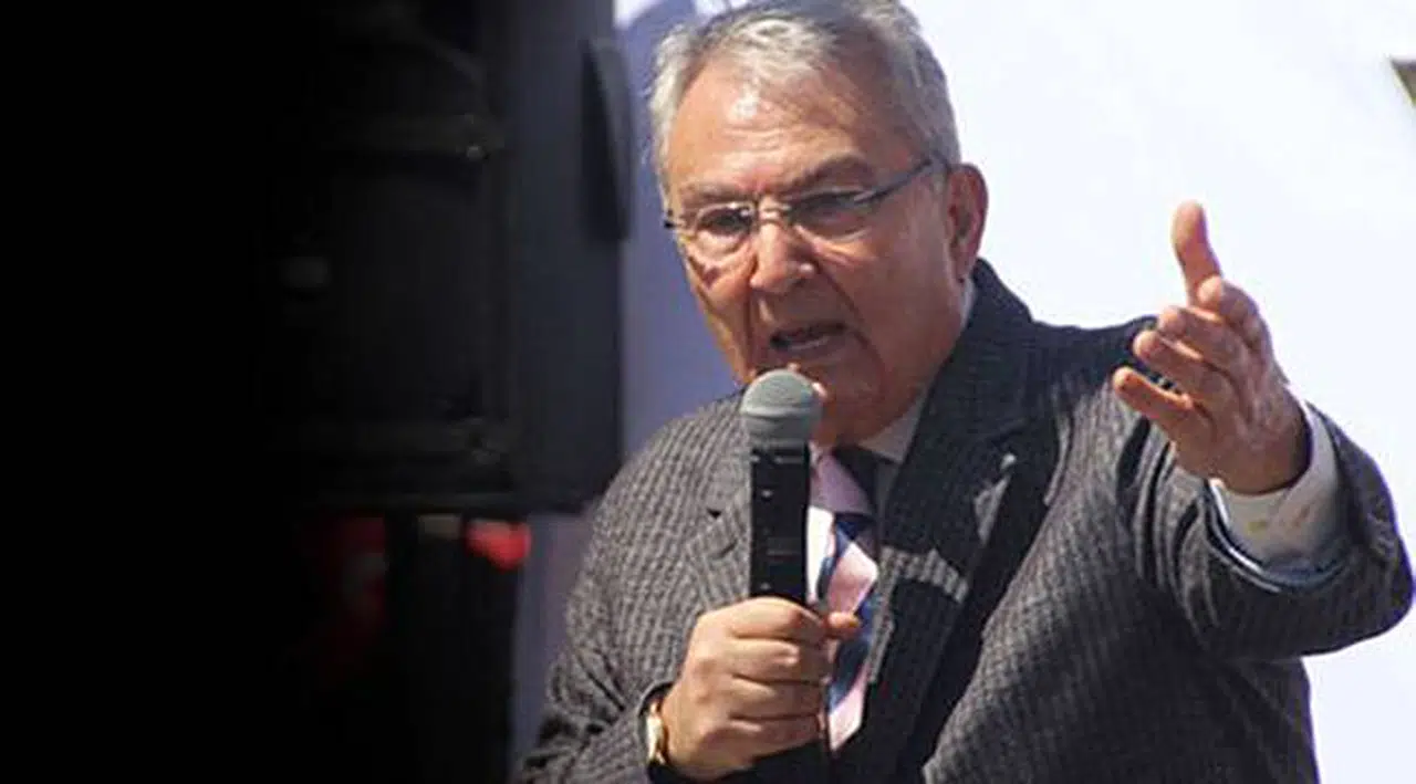 Deniz Baykal: Alnını Karışlarım!