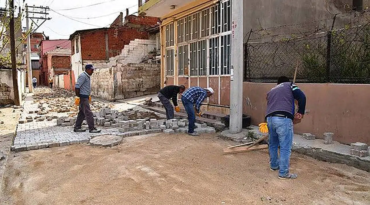 Bornova'da Alt Yapı da Üst Yapı da Yenilendi