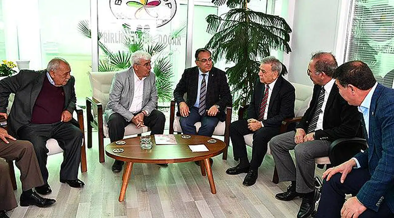 Çiçek Üreticisine Yeni Hedef Gösterdi