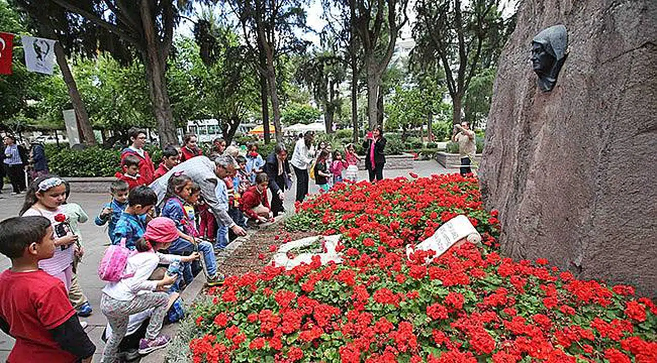 En Güzel Mektuplar Zübeyde Anne İçin 
