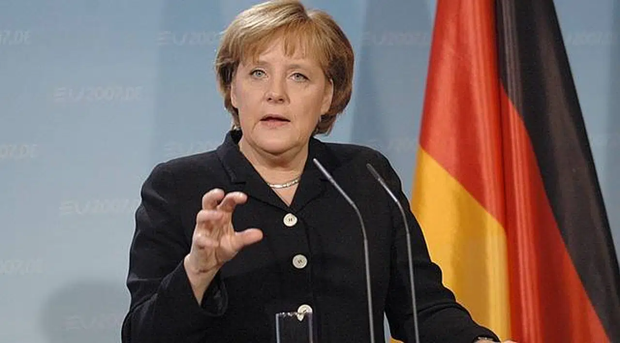 Merkel 'Yaptırım' Sinyali Verdi: Berlin Sertleşecek
