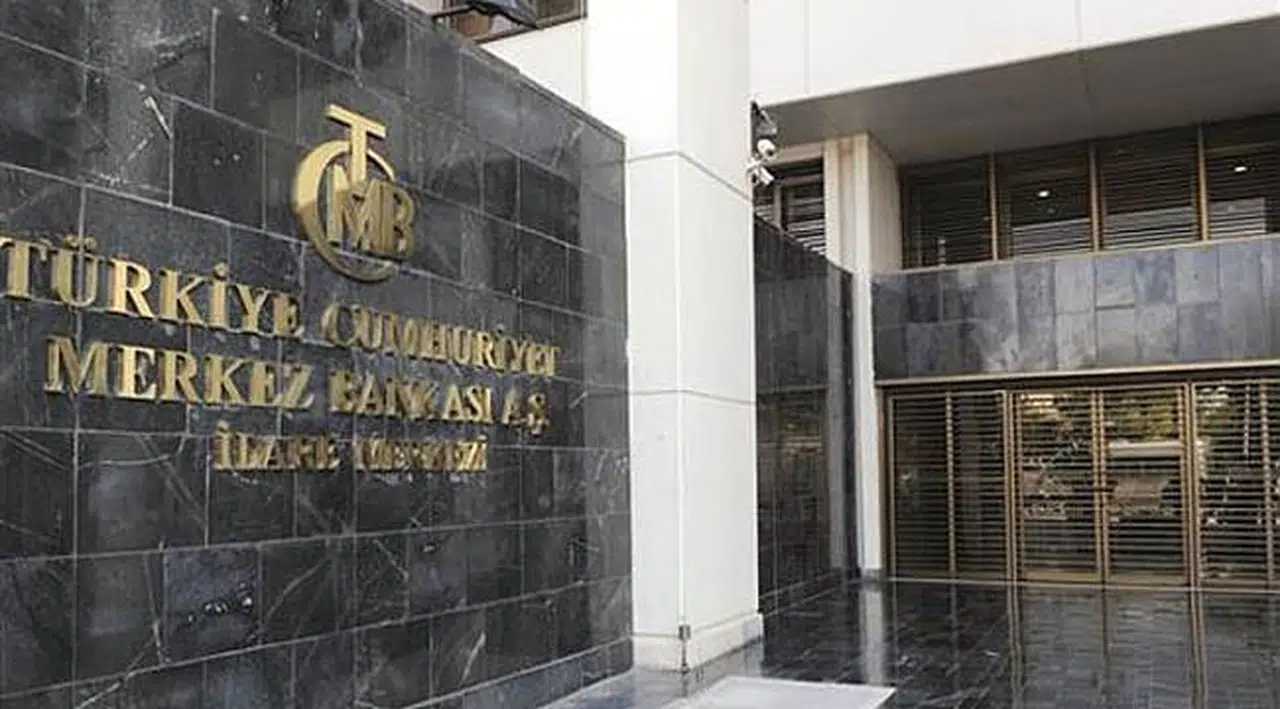 Financial Times: Siyasi müdahaleler Merkez Bankası’na Güveni Kırdı