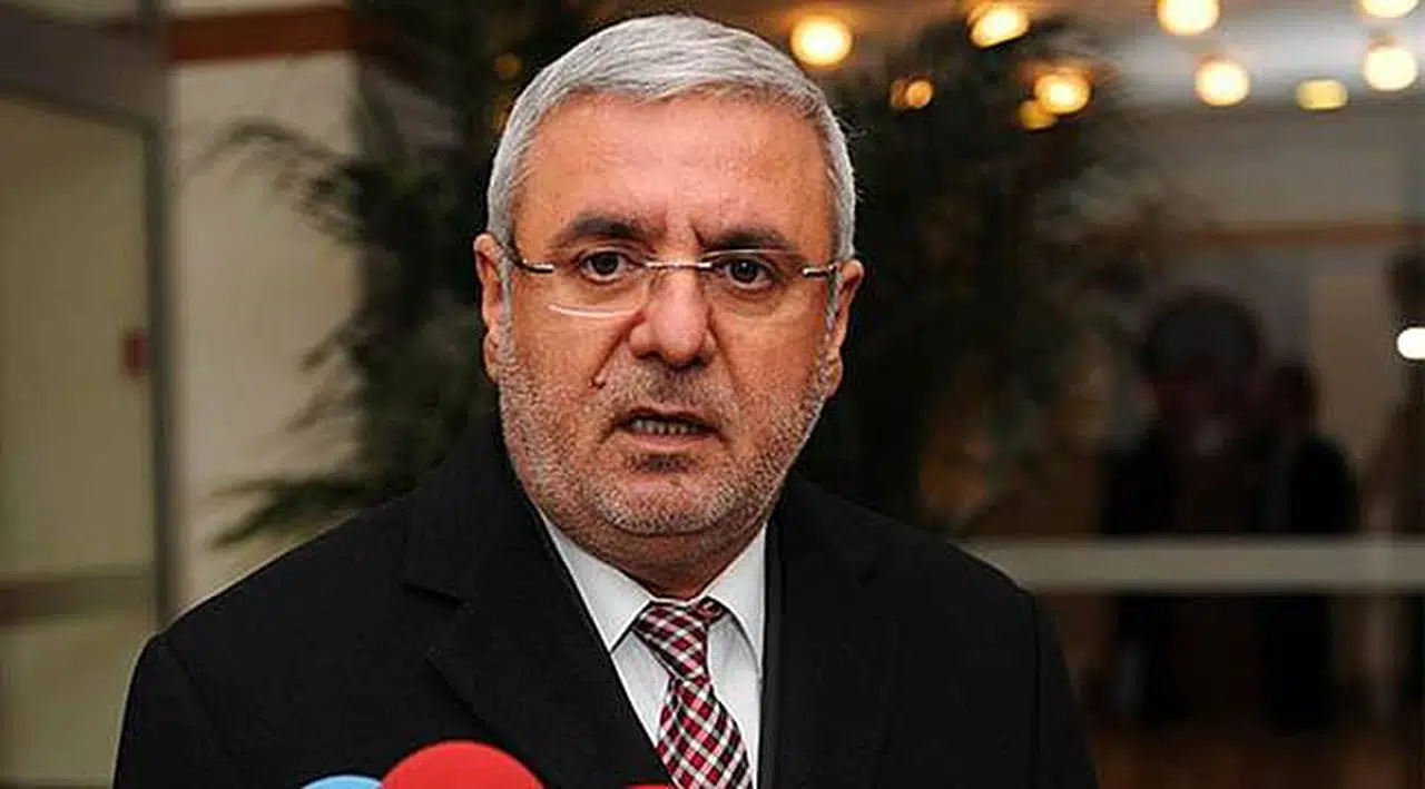 Metiner'den Arınç'a: Çapın ve Seviyen Bu Kadar İşte!