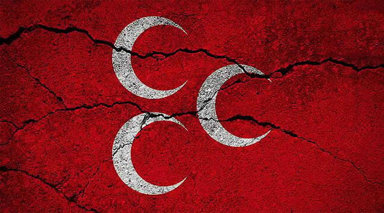 MHP'yi Sarsan Bir İstifa Daha