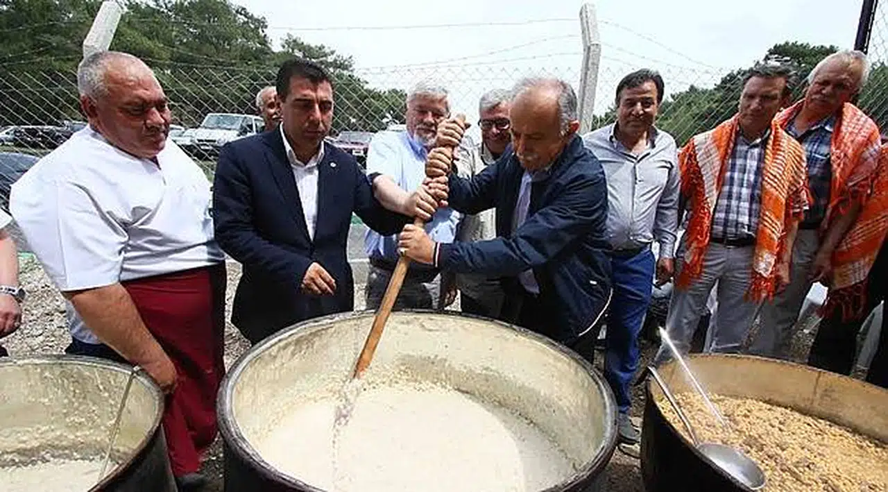 Başkan Karabağ, Kulalı Hemşehrileriyle Buluştu