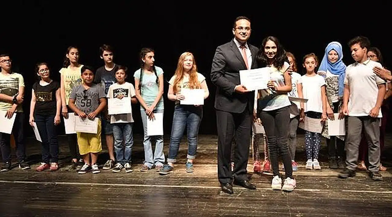 Bornova Belediyesi’nden Öğrencilere İngilizce Desteği