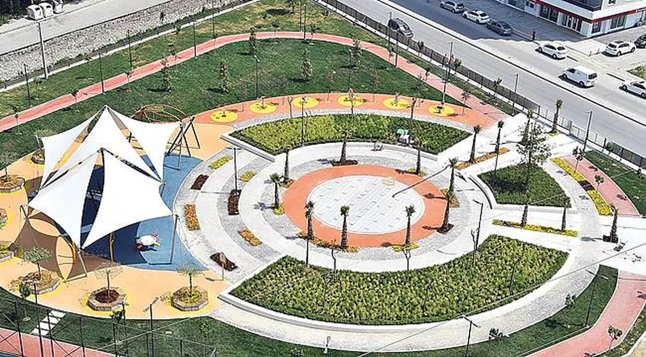 Büyükşehir Belediyesi’nden İzmirlilere Yeni Park