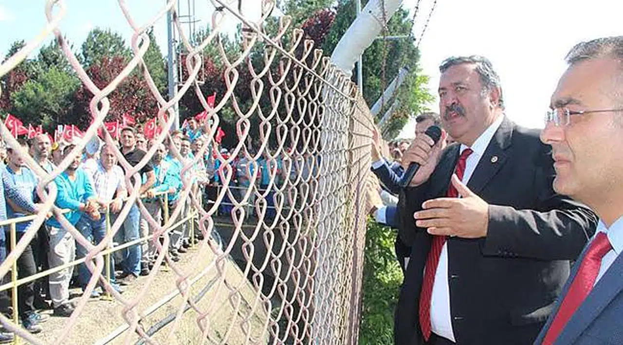 CHP Heyetinden Grevi Ertelenen İşçilere Destek Ziyareti 