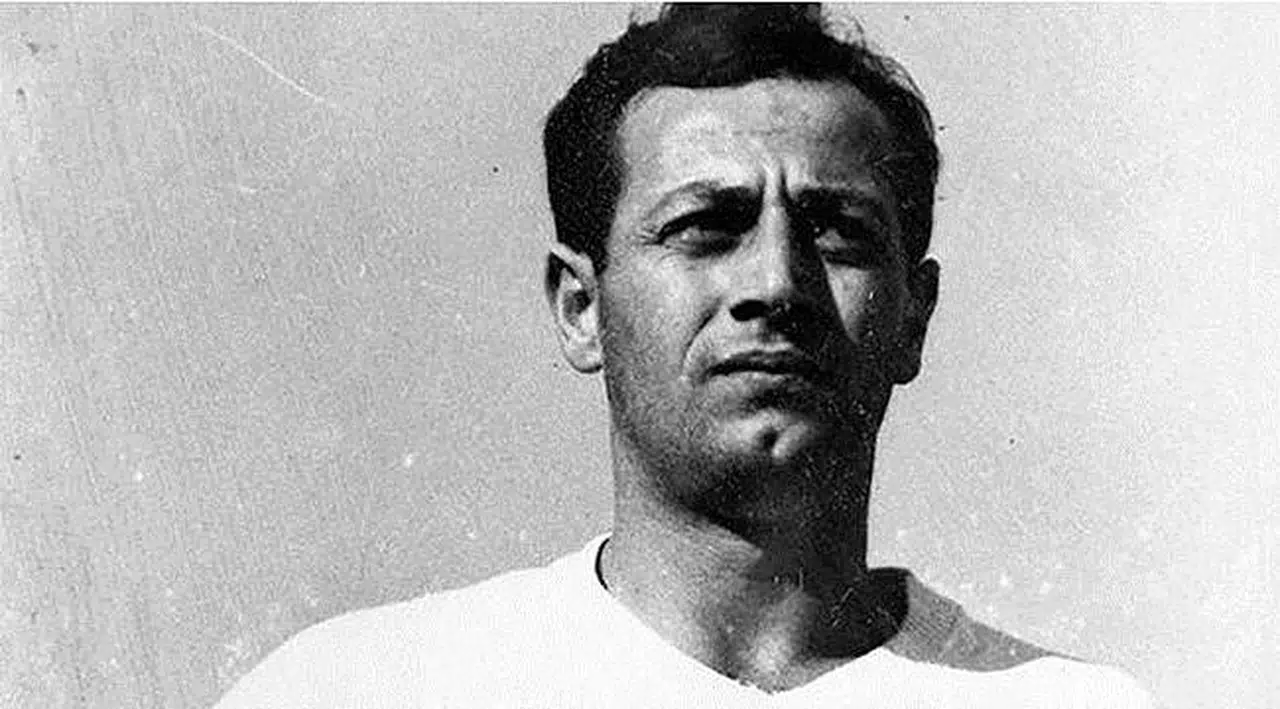Efsane Futbolcu Hayatını Kaybetti