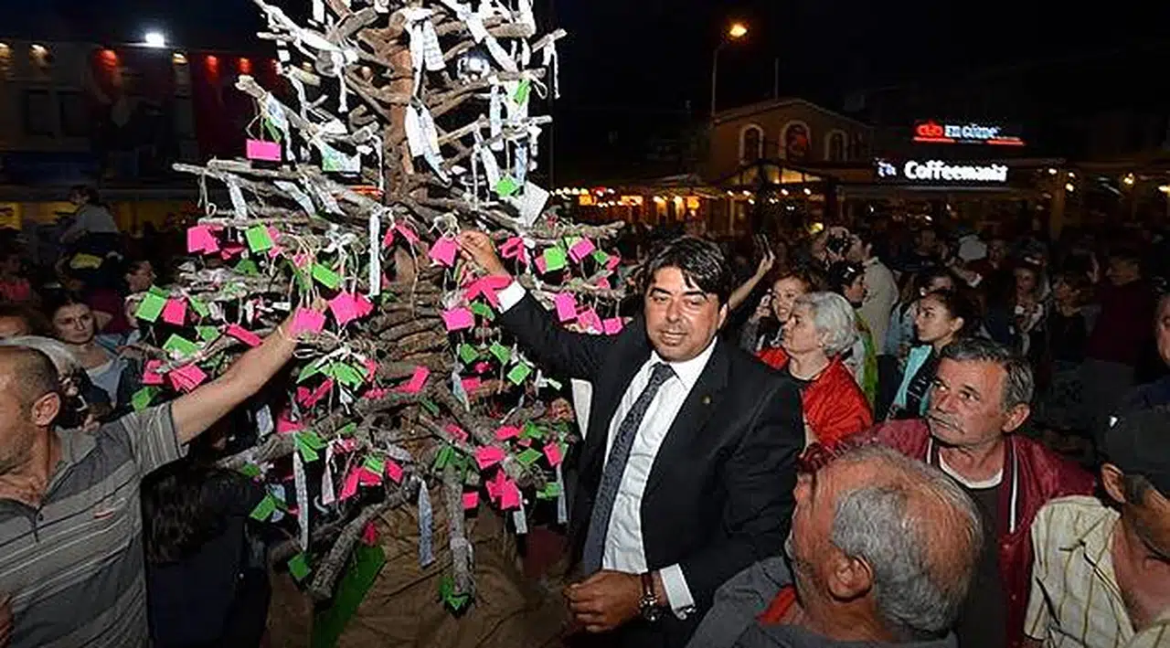 Foça'da 'Hıdırellez' Neşesi
