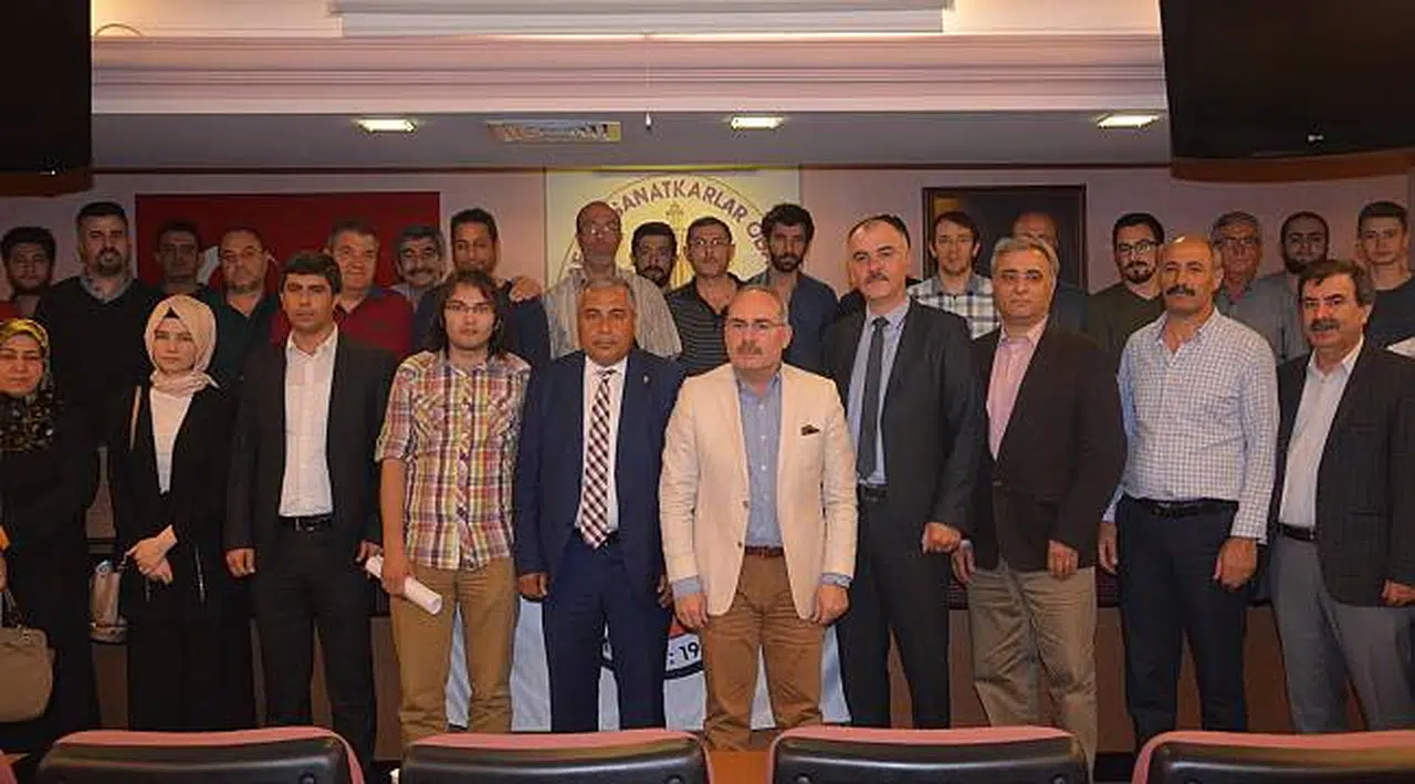 İnternet Salonu Sahipleri Bilgilendirildi.
