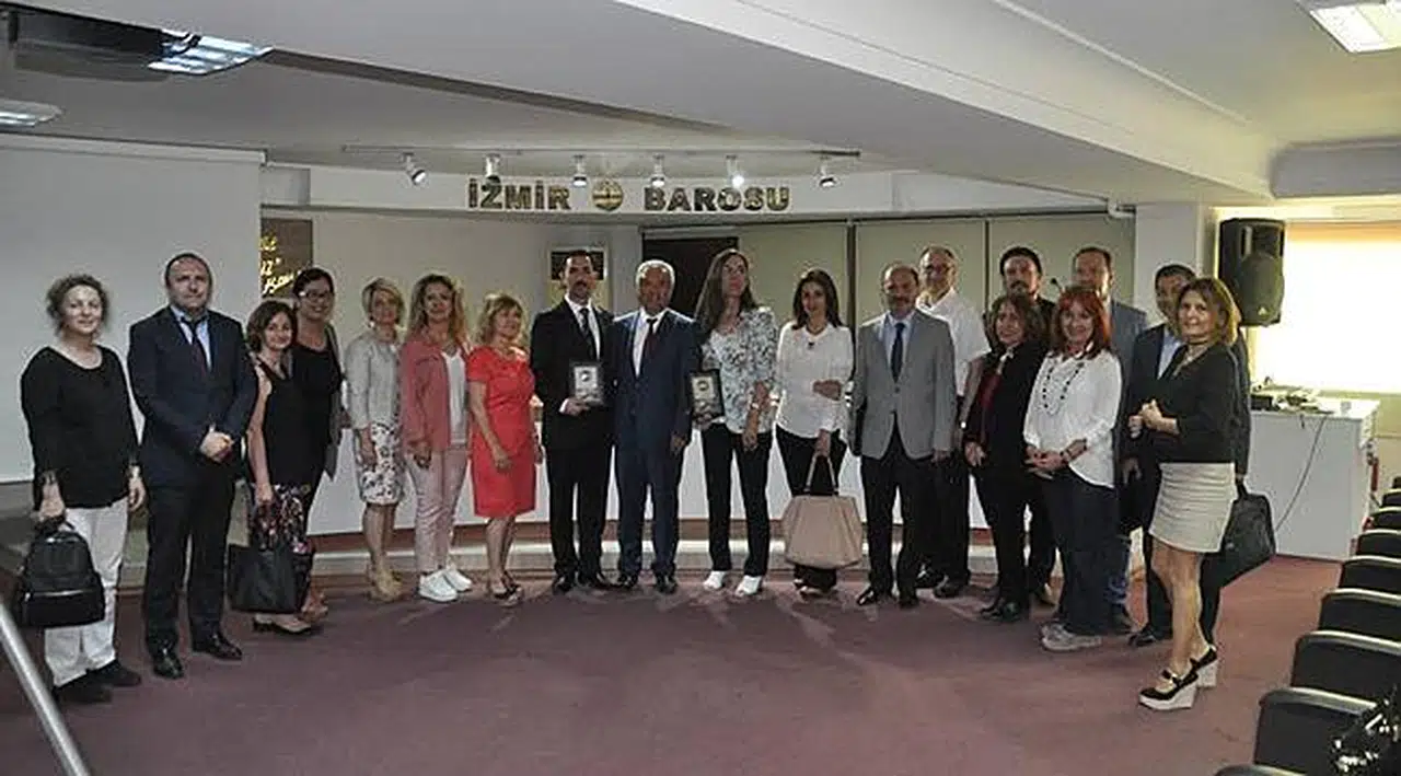 İzmir Barosu Eğitim Faaliyetlerini Sürdürüyor