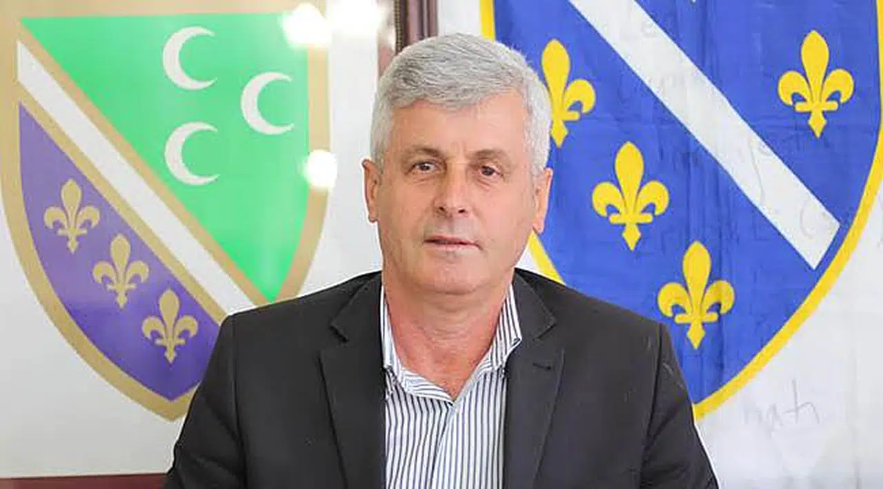 İzmir Bosna Sancak Derneği'nden Novipazar Şehir Hastanesi'ne Destek