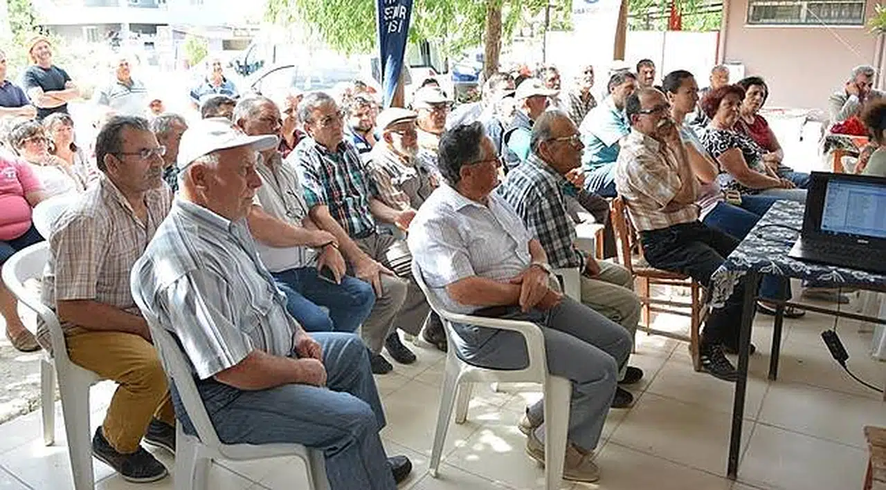 Urlalı Çiftçilere Toprak Analiz Sonuçları Verildi
