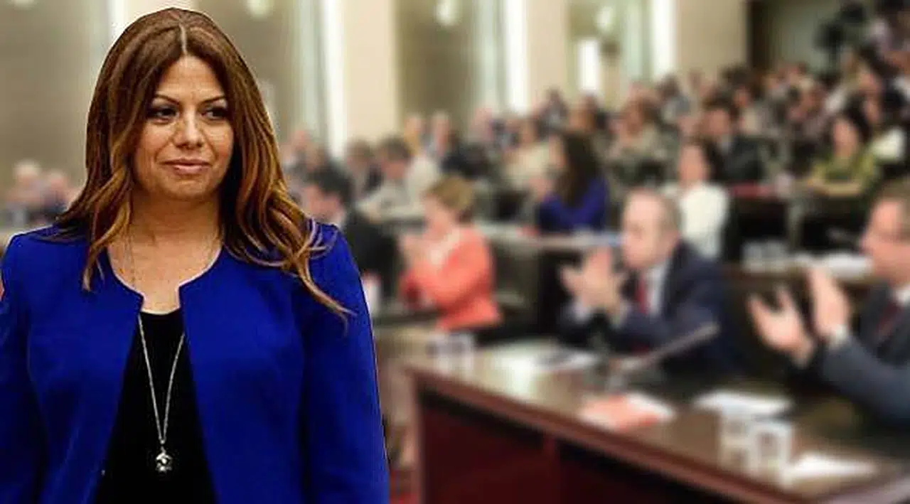 Zeynep Altıok İstifa mı Etti?