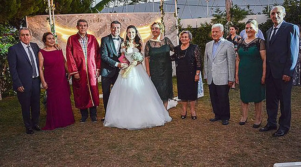 Gazeteci Çiftin Mutlu Günü