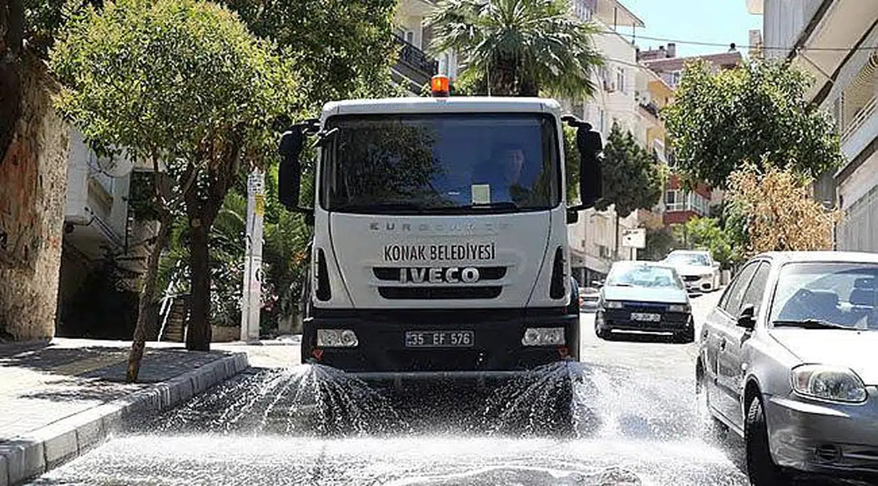 Konak’ta Kaldırım ve Yol Seferberliği