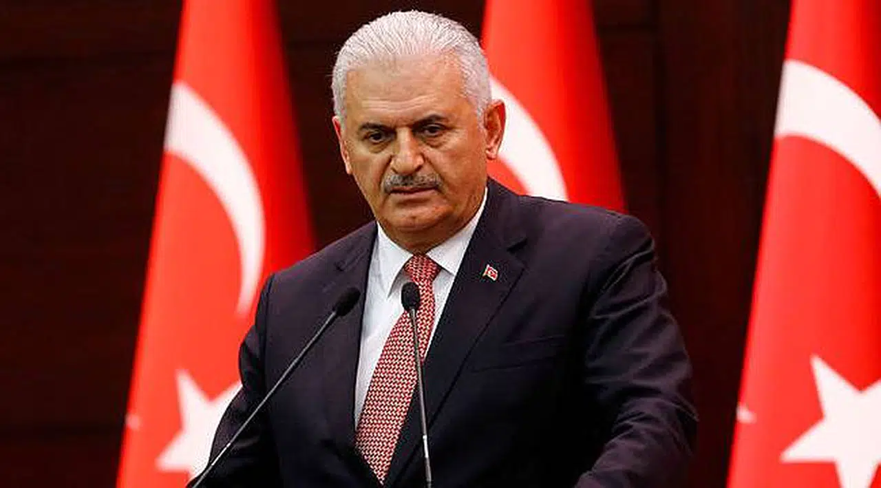 Binali Yıldırım Berat Albayrak'a Darbe mi Yaptı?