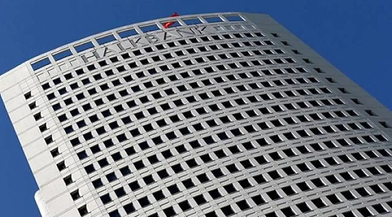 Halkbank Trump'a Yakınlığıyla Bilinen Lobi Şirketiyle Anlaştı