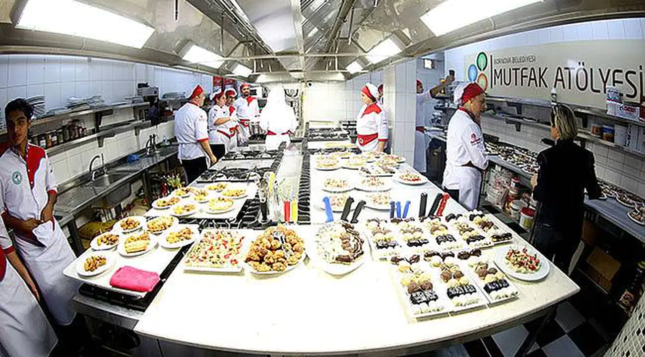 İş Garantili Pastacılık, Aşçılık ve Servis Elemanı Kursu Yoğun İlgi Görüyor