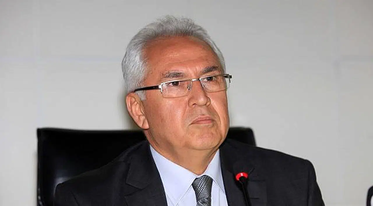 Selvitopu'nun İkram Aracı ve Çelengi Cenazeden Kovuldu!