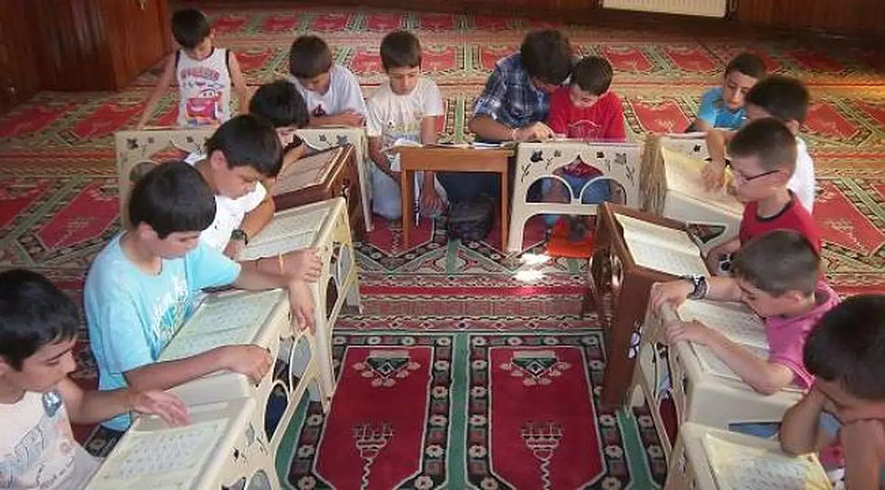 Üniversitelere de Kuran Kursu Geliyor