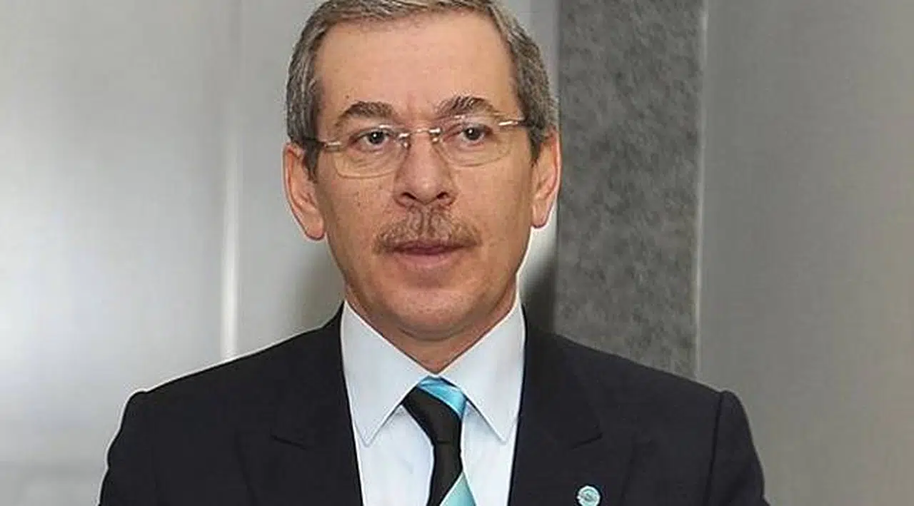 AK Parti Kurucularından Şener: Yönetim, Çoban - Sürü İlişkisine Döndü!