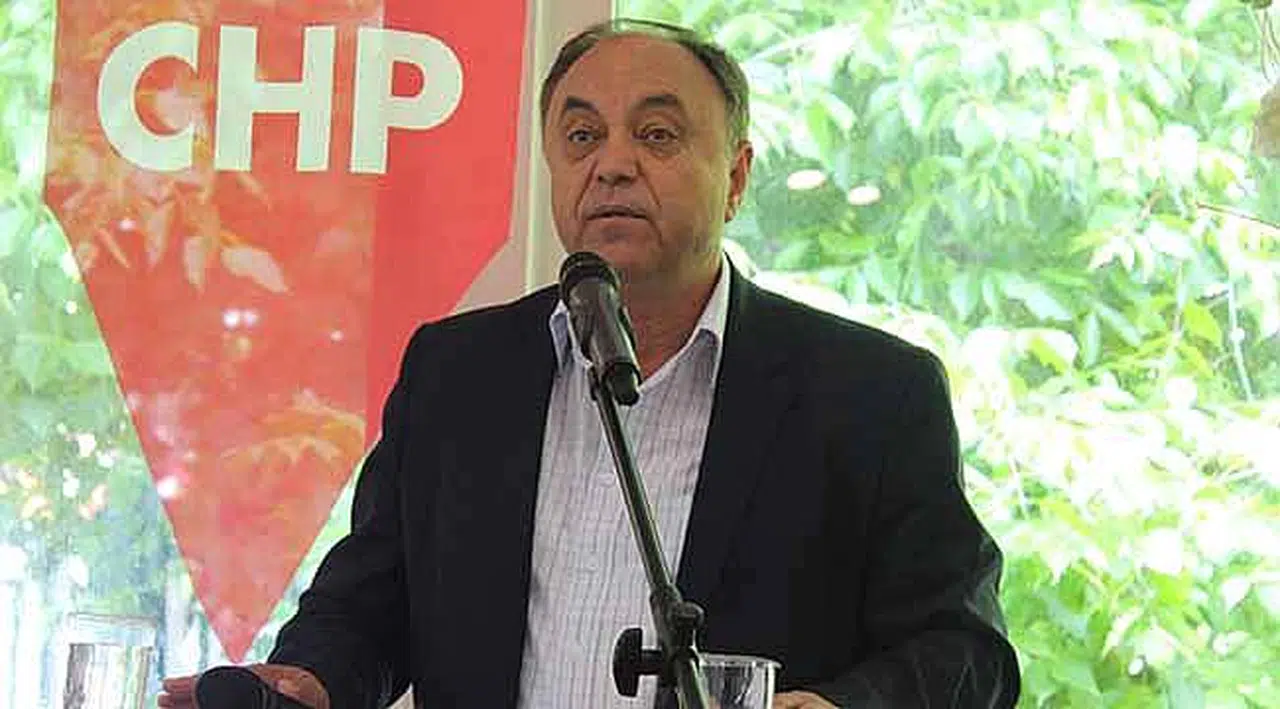 AKP'LİLER BÜYÜK HİZMETLERİN ŞAŞKINLIĞINI YAŞIYOR