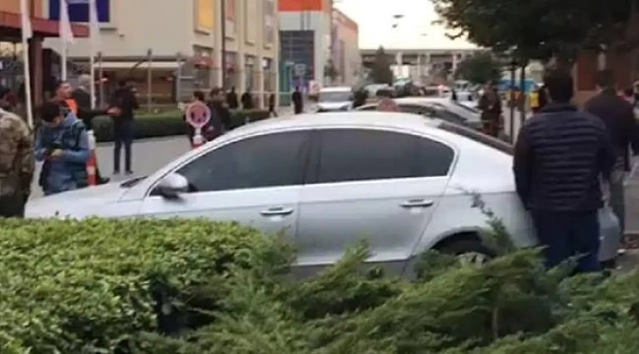 AVM Önünde Aranan Araç IŞİD'lilere Ait Çıktı!